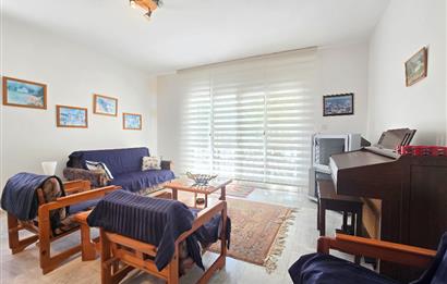 Bodrum-Yokuşbaşı kale manzaralı tripleks satılık villa