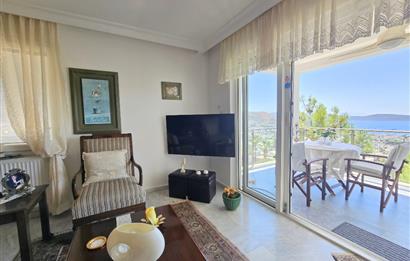 Bodrum-Yokuşbaşı kale manzaralı tripleks satılık villa