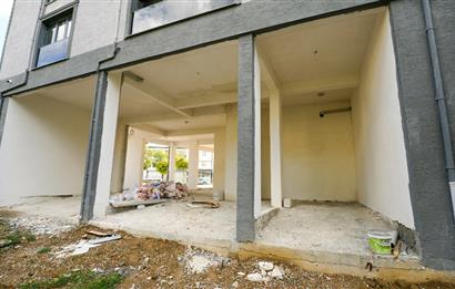 C21 Cius;Ömer H.Demir Caddesinde 3 Cepheli 350 m2 Kiralık Dükkan