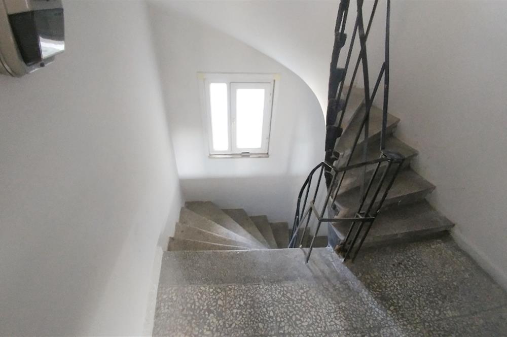 KARAKÖY HALİÇ METRO YAKINI, 5 KATLI KİRALIK TİCARİ BİNA