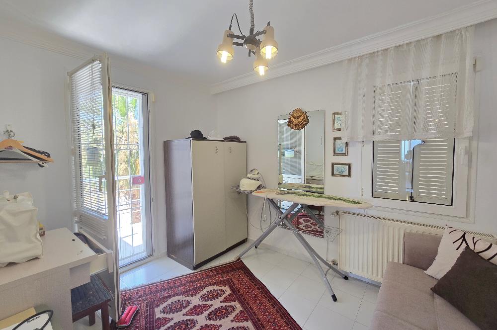 Bodrum-Yokuşbaşı kale manzaralı tripleks satılık villa
