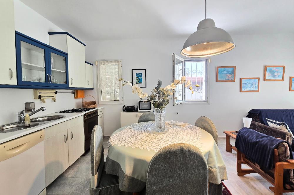 Bodrum-Yokuşbaşı kale manzaralı tripleks satılık villa