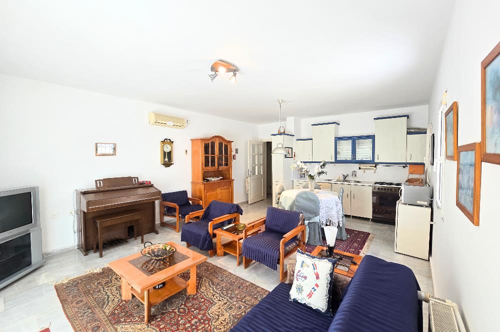 Bodrum-Yokuşbaşı kale manzaralı tripleks satılık villa