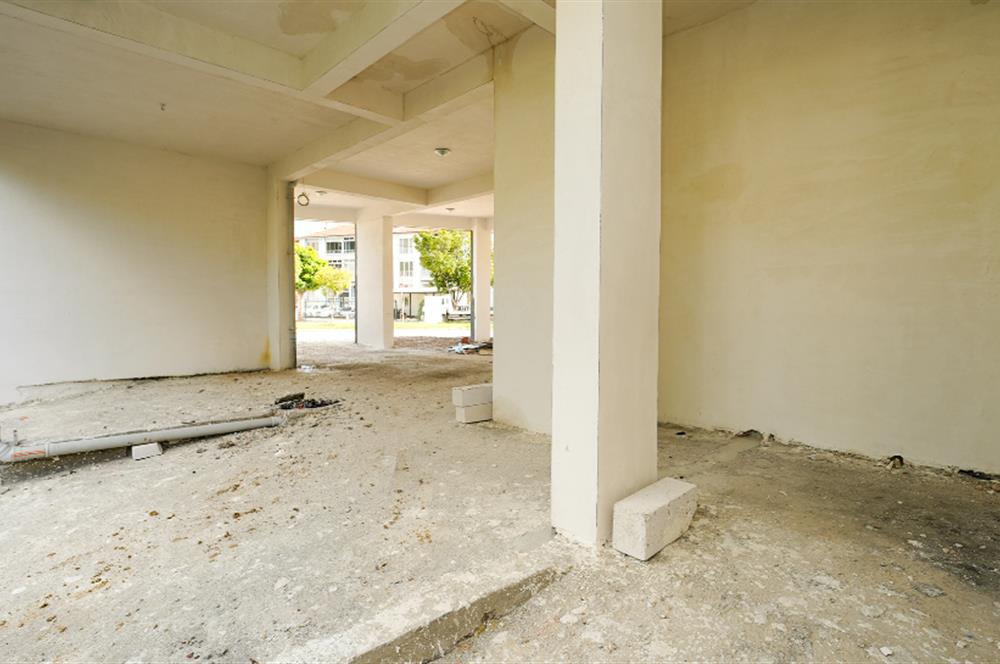 C21 Cius;Ömer H.Demir Caddesinde 3 Cepheli 350 m2 Kiralık Dükkan