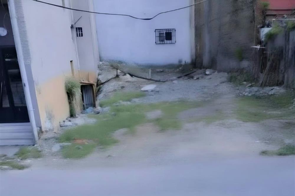 BEYOĞLU REFiK SAYDAM CADDESİ PARALELİ SATILIK ARSA