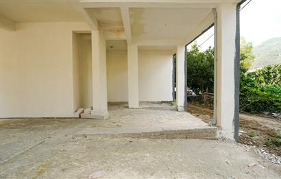 C21 Cius;Ömer H.Demir Caddesinde 3 Cepheli 350 m2 Kiralık Dükkan