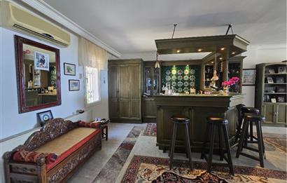 Bodrum-Yokuşbaşı kale manzaralı tripleks satılık villa