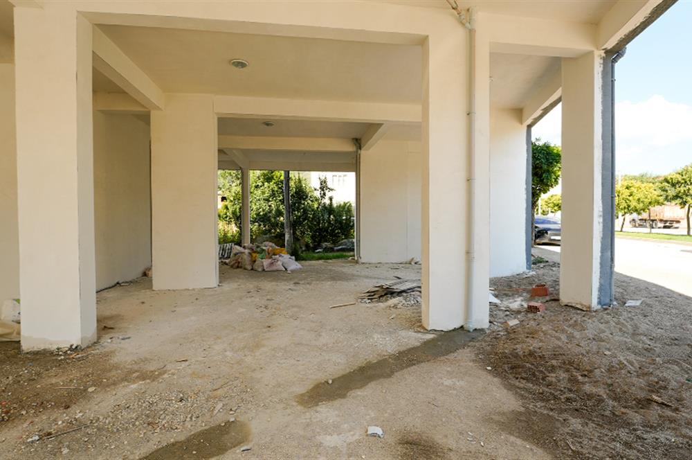 C21 Cius;Ömer H.Demir Caddesinde 3 Cepheli 350 m2 Kiralık Dükkan