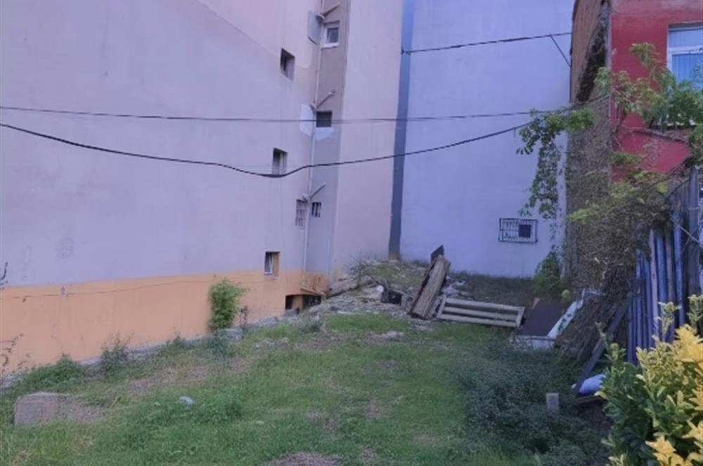 BEYOĞLU REFiK SAYDAM CADDESİ PARALELİ SATILIK ARSA