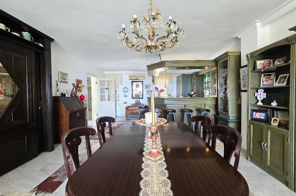 Bodrum-Yokuşbaşı kale manzaralı tripleks satılık villa