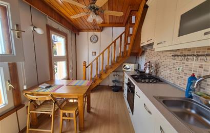 SARIYER YENİMAHALLE'DE BOĞAZ MANZARALI EŞYALI STÜDYO DAİRE 