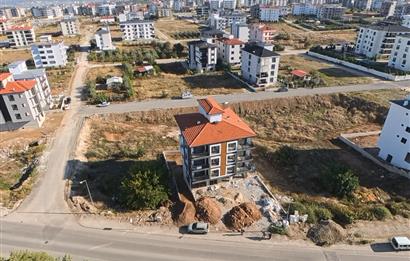 C21 LOFT'TAN YENİŞAFAK'TA AKÇA CADDESİ ÜZERİNDE KİRALIK İŞYERİ