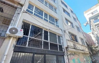 KARAKÖY HALİÇ METRO YAKINI, 5 KATLI KİRALIK TİCARİ BİNA