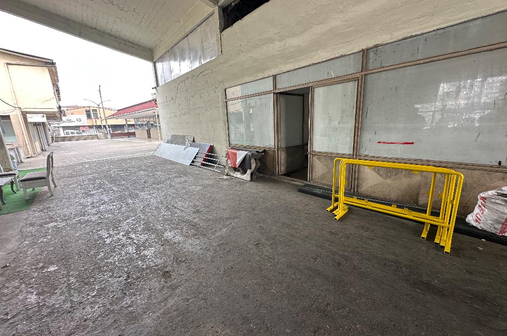 C21 UZMAN’dan DEMİRKIRLAR İŞ MERKEZİ’NDE SATILIK DÜKKÂN
