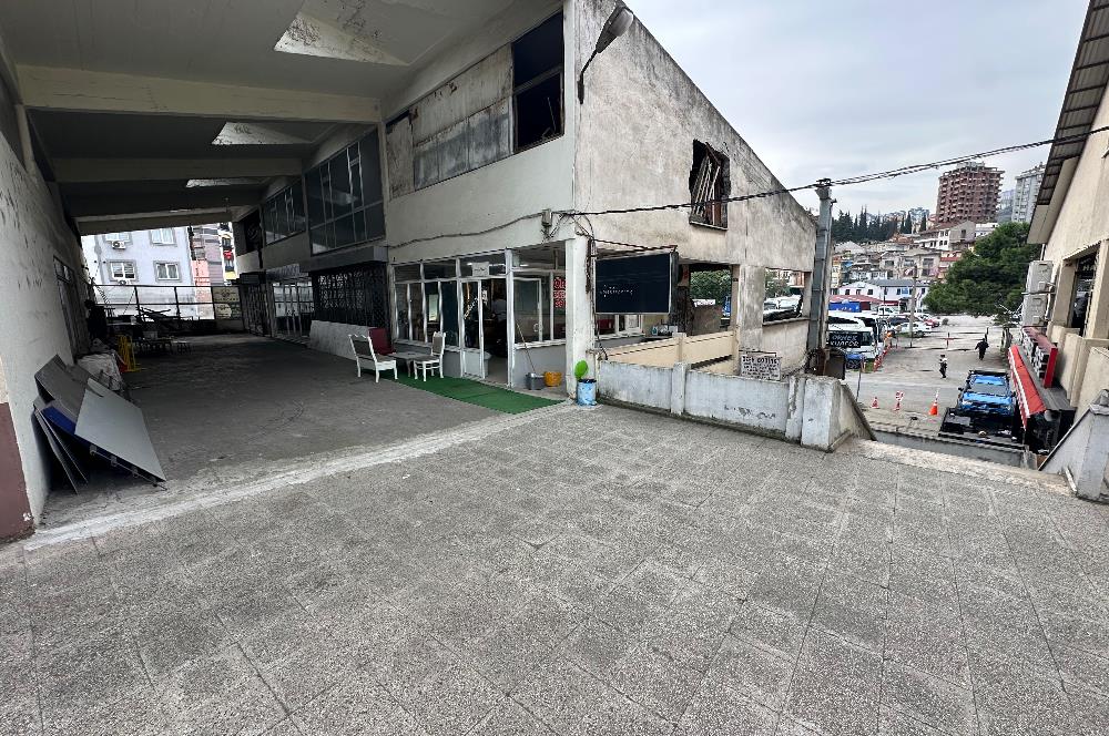 C21 UZMAN’dan DEMİRKIRLAR İŞ MERKEZİ’NDE SATILIK DÜKKÂN