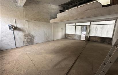 C21 UZMAN’dan DEMİRKIRLAR İŞ MERKEZİ’NDE SATILIK DÜKKÂN