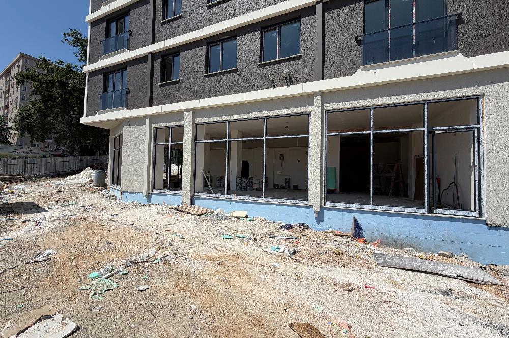 SAHRAYICEDİT'TE SIFIR BİNADA 300 m² KÖŞE DÜKKÂN | KİRALIK