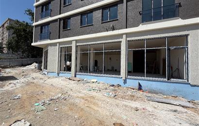 SAHRAYICEDİT'TE SIFIR BİNADA 300 m² KÖŞE DÜKKÂN | KİRALIK