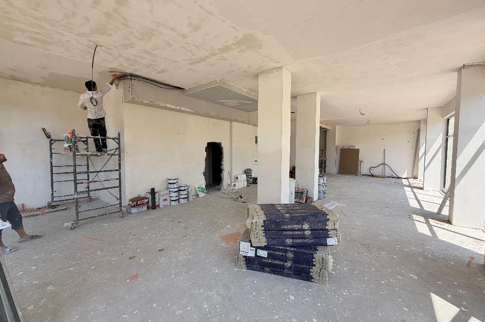 SAHRAYICEDİT'TE SIFIR BİNADA 300 m² KÖŞE DÜKKÂN | KİRALIK