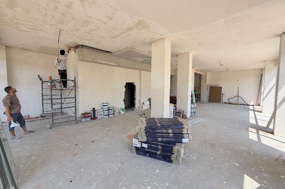 SAHRAYICEDİT'TE SIFIR BİNADA 300 m² KÖŞE DÜKKÂN | KİRALIK
