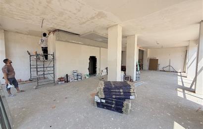 SAHRAYICEDİT'TE SIFIR BİNADA 300 m² KÖŞE DÜKKÂN | KİRALIK