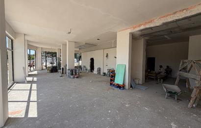 SAHRAYICEDİT'TE SIFIR BİNADA 300 m² KÖŞE DÜKKÂN | KİRALIK