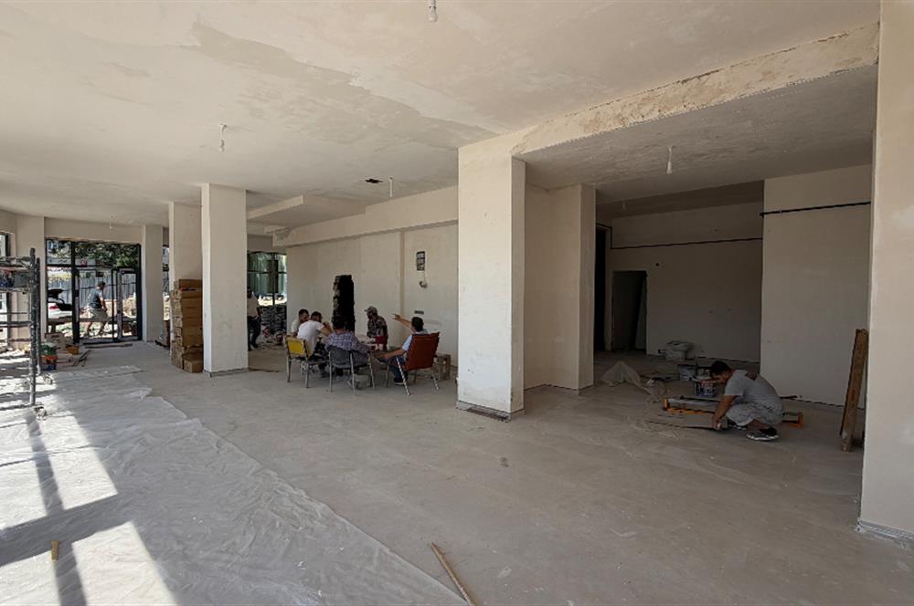 SAHRAYICEDİT'TE SIFIR BİNADA 300 m² KÖŞE DÜKKÂN | KİRALIK
