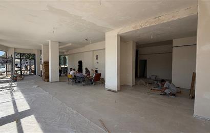SAHRAYICEDİT'TE SIFIR BİNADA 300 m² KÖŞE DÜKKÂN | KİRALIK