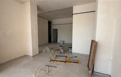 SAHRAYICEDİT'TE SIFIR BİNADA 300 m² KÖŞE DÜKKÂN | KİRALIK
