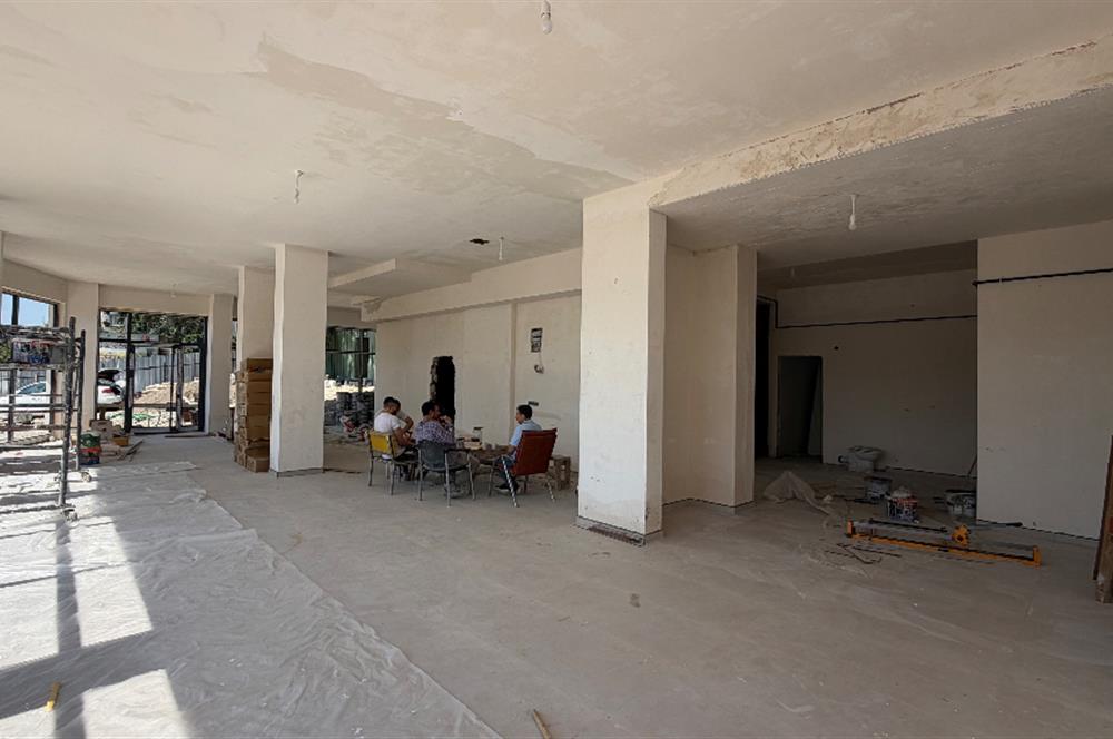 SAHRAYICEDİT'TE SIFIR BİNADA 300 m² KÖŞE DÜKKÂN | KİRALIK