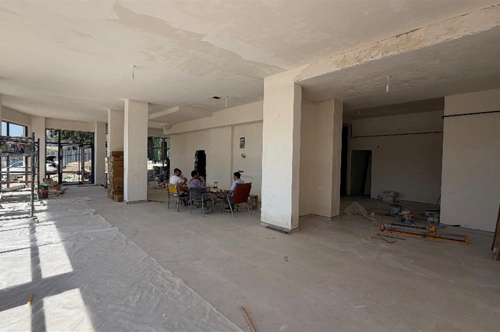 SAHRAYICEDİT'TE SIFIR BİNADA 300 m² KÖŞE DÜKKÂN | KİRALIK