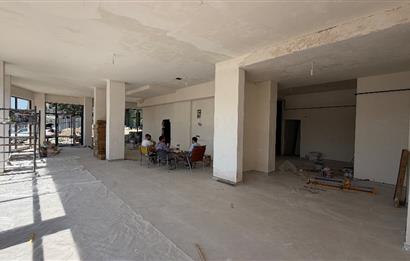 SAHRAYICEDİT'TE SIFIR BİNADA 300 m² KÖŞE DÜKKÂN | KİRALIK