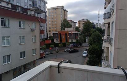 ÜMRANİYE MEHMET AKİF MAHALLESİNDE MERKEZİ KONUMDA FERAH 2+1