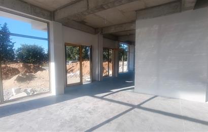 C21 LOFT'TAN YENİŞAFAK'TA AKÇA CADDESİ ÜZERİNDE KİRALIK İŞYERİ