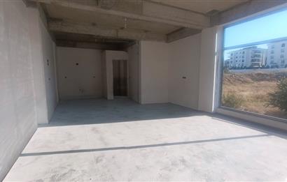 C21 LOFT'TAN YENİŞAFAK'TA AKÇA CADDESİ ÜZERİNDE KİRALIK İŞYERİ