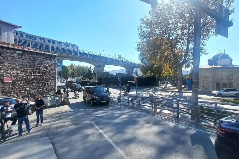 KARAKÖY HALİÇ METRO YAKINI, 5 KATLI KİRALIK TİCARİ BİNA