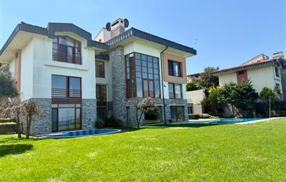 Sarıyer Satılık Villa Marenegro Denize Sıfır 8+2 KDV Avantajlı
