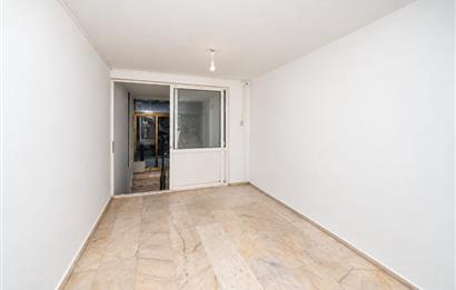ÜSKÜDAR BULGURLUDA CADDE ÜSTÜ GENİŞ BOŞ KİRALIK DEPO