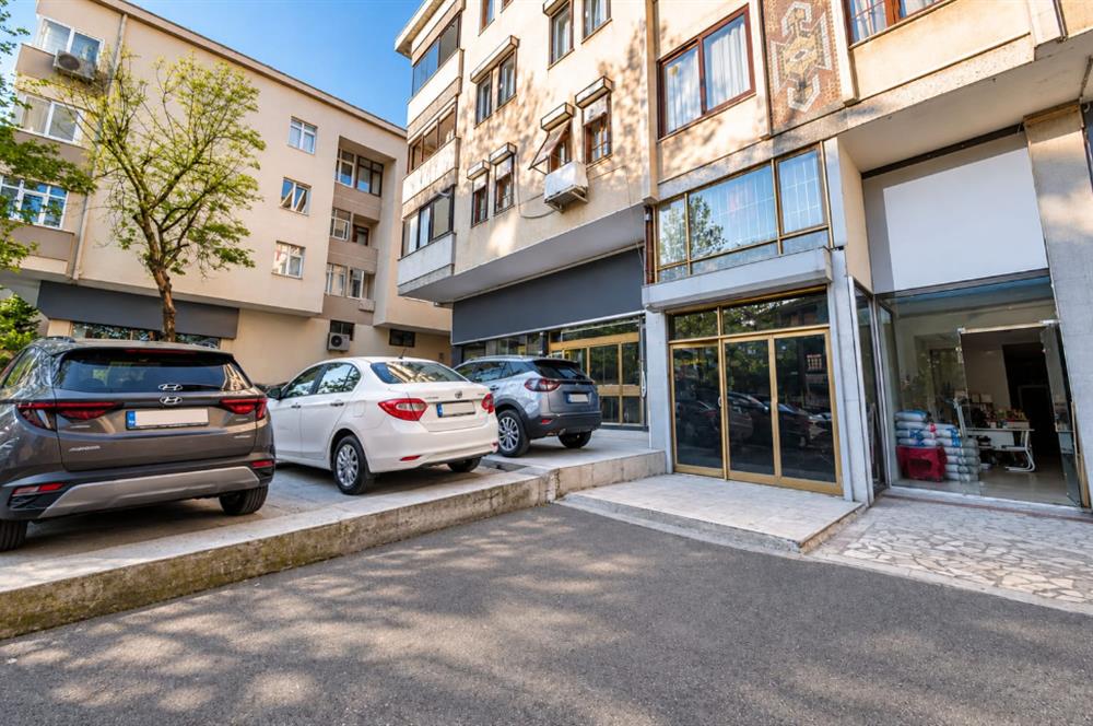 ÜSKÜDAR BULGURLUDA CADDE ÜSTÜ GENİŞ BOŞ KİRALIK DEPO