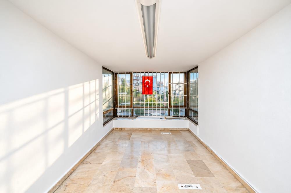 ÜSKÜDAR BULGURLUDA CADDE ÜSTÜ GENİŞ BOŞ KİRALIK DEPO