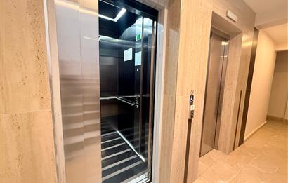 CENTURY21 DEN ALTUNİZADE AY KONAKLARIN'DA SATILIK 3+2 DAİRE