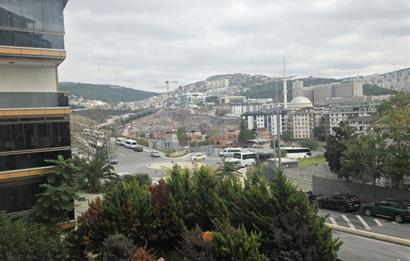 Maltepe Aydınevler'de Site İçinde 2+1, 70m² Kupon Daire