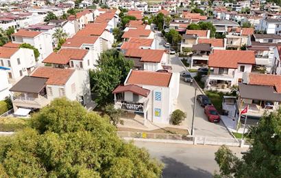 KUŞADASI GÜZELÇAMLI'DA DENİZE 200 MT MESAFEDE 3+1 KİRALIK YAZLIK