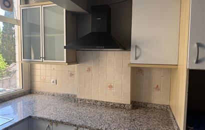 ACIBADEM’DE,SİTE İÇİNDE SIFIR TADİLATLI 3+1 ARA KAT DAİRE