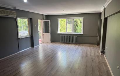 ACIBADEM’DE,SİTE İÇİNDE SIFIR TADİLATLI 3+1 ARA KAT DAİRE