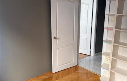 ACIBADEM’DE,SİTE İÇİNDE SIFIR TADİLATLI 3+1 ARA KAT DAİRE