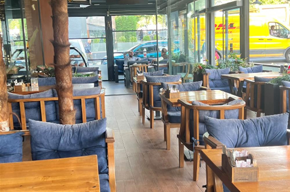 Ümraniye'de Devren Satılık 450m² Cafe, Restoran ve Oyun Salonu