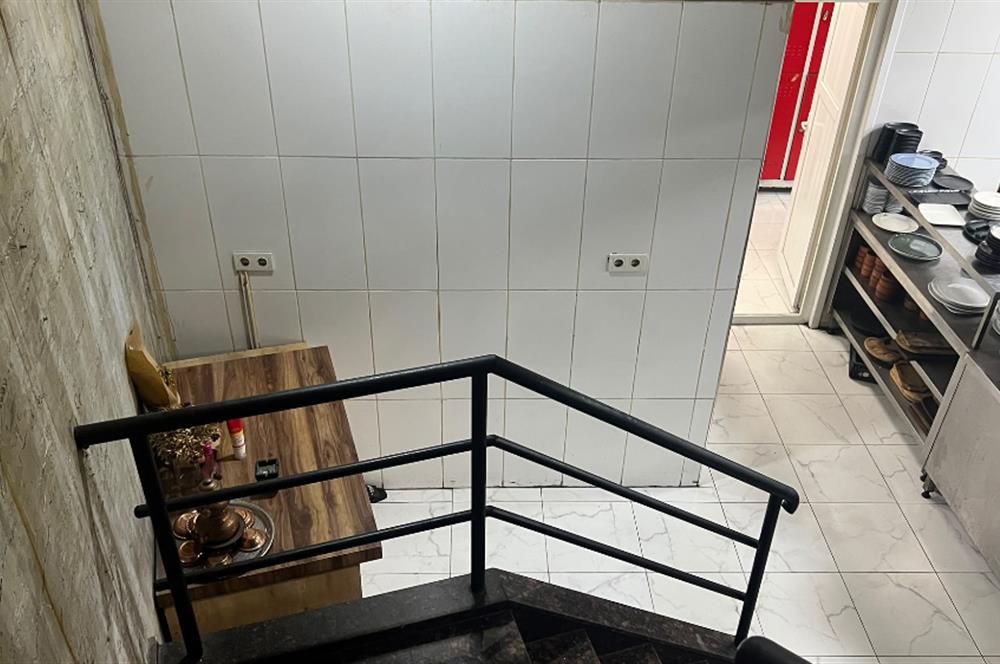 Ümraniye'de Devren Satılık 450m² Cafe, Restoran ve Oyun Salonu
