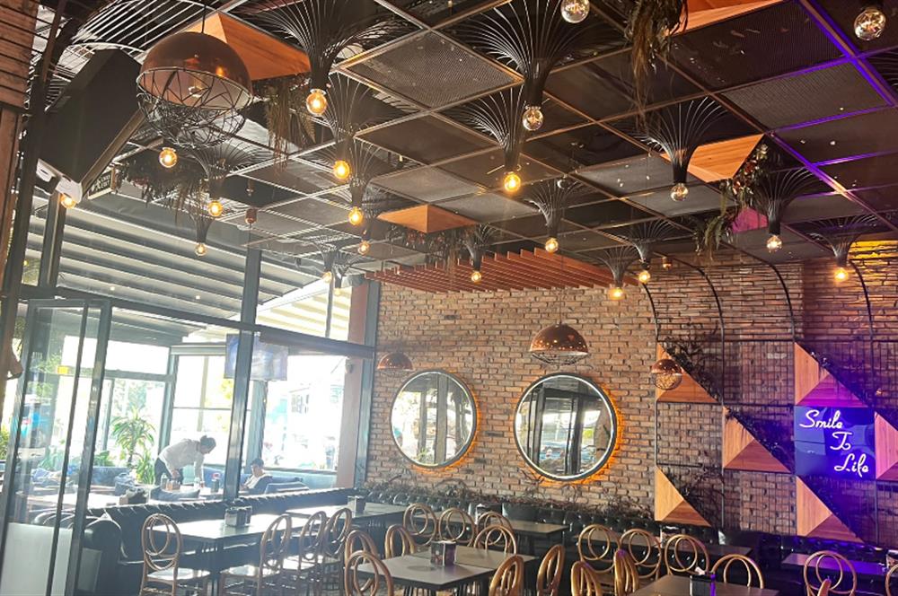 Ümraniye'de Devren Satılık 450m² Cafe, Restoran ve Oyun Salonu