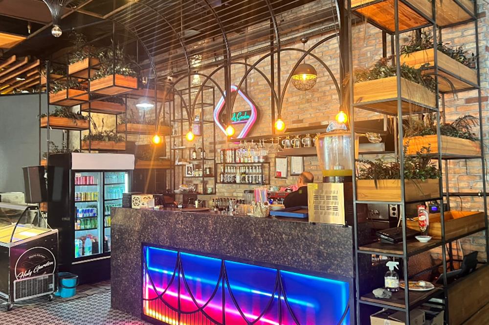 Ümraniye'de Devren Satılık 450m² Cafe, Restoran ve Oyun Salonu